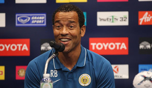 HLV Curacao: Phải đạt phong độ cao mới thắng được tuyển Việt Nam