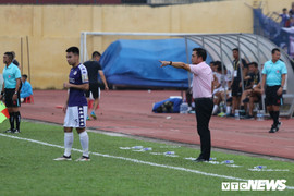 Nửa mùa giải, 6 đội thay tướng: V-League khắc nghiệt hơn cả Ngoại Hạng Anh?