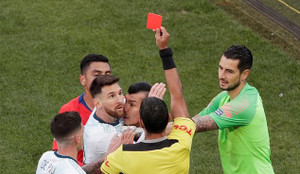 Messi nhận thẻ đỏ, Argentina giành hạng ba Copa America