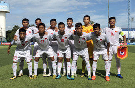 Thắng kịch tính U15 Singapore, U15 Việt Nam nuôi hi vọng đi tiếp