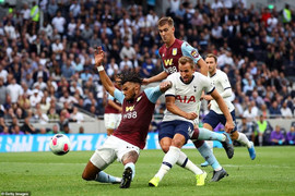 Harry Kane tỏa sáng cuối trận, Tottenham thoát hiểm trước tân binh Ngoại Hạng Anh