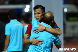 Hoà Thái Lan, tuyển Việt Nam nhận thưởng lớn trước giờ về nước