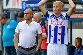 HLV SC Heerenveen tiếp tục làm điều này, Đoàn Văn Hậu sẽ sớm được trao cơ hội