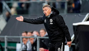 MU bị cầm hòa: HLV Solskjaer khen học trò, trách trọng tài