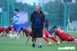 Trực tiếp: HLV Park Hang Seo họp báo trước trận Việt Nam vs Malaysia