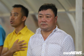 HLV Trương Việt Hoàng gửi tâm thư: Tiếc nhất không vô địch V-League 2016