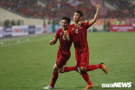 Tiền vệ U22 Việt Nam nhận lời khuyên từ Tuấn Anh, Xuân Trường