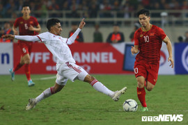 Công Phượng 'rê quẩn' và triết lý phòng ngự tổng lực của Park Hang Seo
