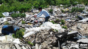 Lại phát hiện hàng trăm tấn rác thải của Formosa đổ trong trang trại dân