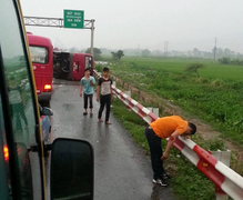 Lật xe khách trên cao tốc Pháp Vân - Cầu Giẽ: Xác định danh tính 12 người thương vong