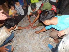 Phát hoảng vì nền nhà nóng 50 độ giữa trời mưa