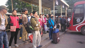 Nhiều xe khách bến xe Mỹ Đình tiếp tục bỏ chuyến trong ngày cuối năm