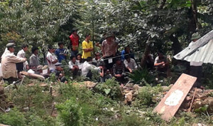 Thi thể hai vợ chồng trong trang trại với nhiều vết chém