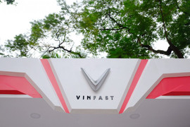 Ô tô VinFast chính thức lộ ảnh trước giờ G