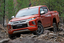 Mitsubishi Triton 2019 lộ giá bán