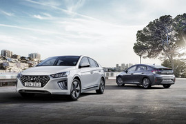 Hyundai ra mắt mẫu xe 'lạ' Ioniq 2020