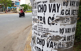 'Bắt mạch kê đơn' trị tín dụng đen