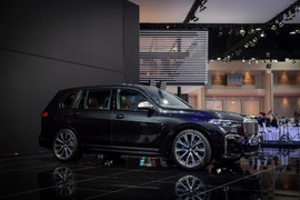 SUV hạng sang BMW X7 ra mắt tại Đông Nam Á, giá bán từ 6,5 tỷ đồng