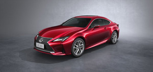 Lexus Việt Nam giới thiệu mẫu coupe RC 2019, giá 3,3 tỷ đồng