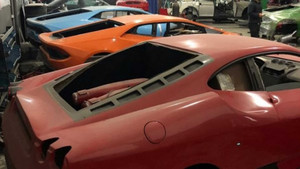 Bên trong nhà máy sản xuất siêu xe Ferrari và Lamborghini giả