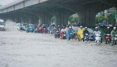 Thời tiết ngày 24/7: Áp thấp nhiệt đới đổ bộ, Miền Bắc tiếp tục đón mưa lớn