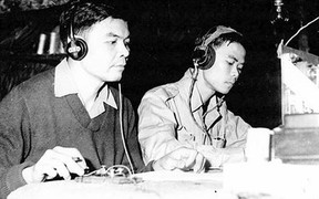 Đài phát thanh Giải phóng đón nhận danh hiệu Anh hùng Lực lượng vũ trang nhân dân