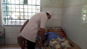 Bác sỹ kể chuyện bi hài 'bệnh nhân bóp cổ', 'bắt nữ y tá xem của quý'