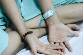 Ước mơ nhỏ nhoi của nữ 9X xinh đẹp bị ung thư máu