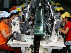 Một triệu đô la Úc để cải thiện sức khỏe tình dục cho 45.000 nữ công nhân Việt