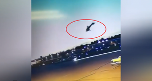 Clip: Khoảnh khắc máy bay Mỹ nổ tung như cầu lửa chỉ vài giây sau khi cất cánh