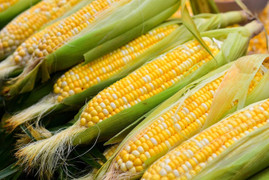 Luộc ngô trước hay sau khi lột vỏ sẽ ngon hơn?