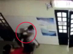 Video: Nữ điều dưỡng bị côn đồ hành hung tại bệnh viện ở Nghệ An