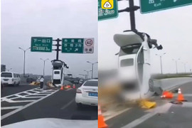 Clip: Nữ tài xế say rượu đâm cột biển báo khiến xe dựng thẳng đứng