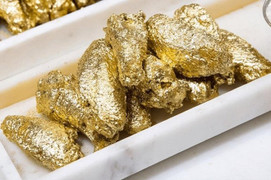 Cánh gà dát vàng 24k, món ăn chỉ dành cho giới nhà giàu