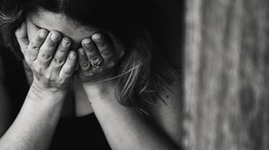 Di cư bất hợp pháp: Sự thật của miếng 'mồi' ngon