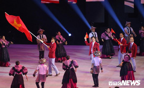 Video: Khai mạc hoành tráng, SEA Games 30 chính thức bắt đầu