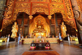 Chiêm ngưỡng những pho tượng nắm kỷ lục tại chùa Bái Đính, Ninh Bình