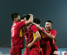 BLV Quang Huy: Vì đại cục, HLV Hữu Thắng có thể hy sinh Tuấn Anh hoặc Xuân Trường