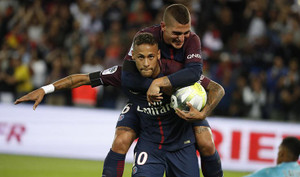 Mùa hè thảm họa của Barca qua những bức ảnh