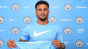 Thành Manchester 'vô địch' chuyển nhượng, Chelsea đầy rẫy âu lo