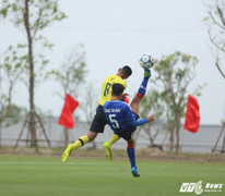 Ảnh: U15 PVF chơi xuất thần trong ngày Ryan Giggs, Paul Scholes dự khán