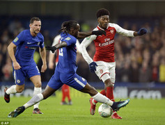 Video Chelsea vs Arsenal cúp Liên đoàn Anh: Hòa nhạt nhẽo, Chelsea hẹn Arsenal tái đấu lượt về