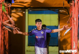 Có vượt qua 'bạo loạn' Pleiku, Quang Hải, Duy Mạnh mới đủ bản lĩnh để trưởng thành