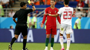 Ronaldo, Bồ Đào Nha may mắn không tưởng trong trận cầu lịch sử của World Cup