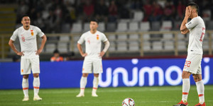 Báo Trung Quốc bi quan sau thất bại: HLV Lippi đã hết phép rồi