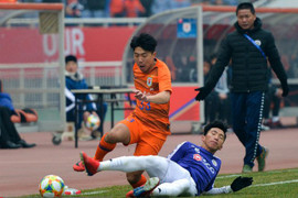 Nhìn Hà Nội FC thua đáng tiếc, V-League có học được điều gì không?