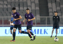 Sợ bị do thám, Thái Lan mượn sân tập của Viettel