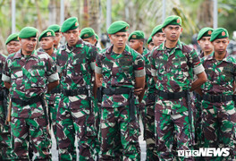Indonesia vs Việt Nam: Lực lượng an ninh dày đặc, soi từng mét cỏ quanh sân vận động