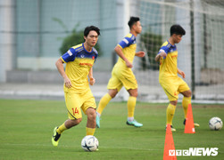 Đội hình Việt Nam đấu UAE: Tuấn Anh đá chính, Công Phượng dự bị?