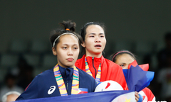 SEA Games 30: Nước mắt Vương Thị Huyền trong ngày vàng của cử tạ Việt Nam